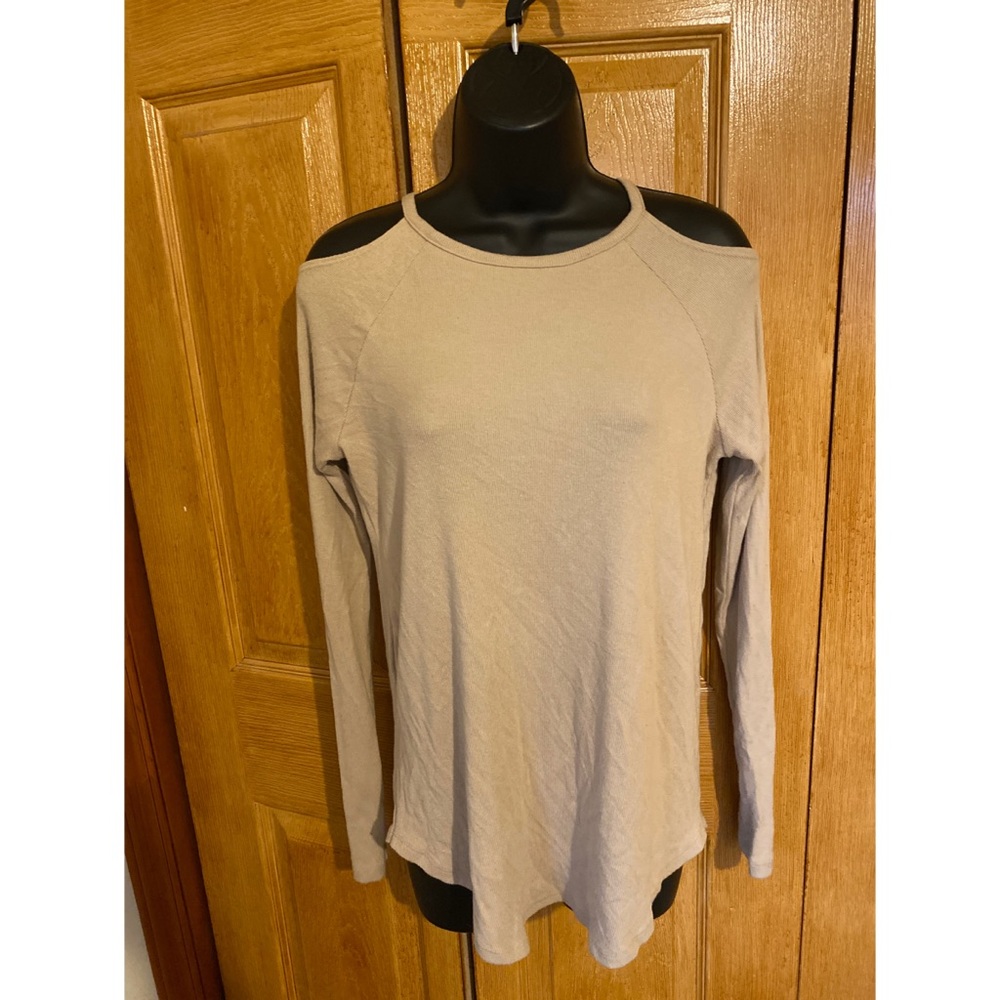 Cream colored long sleeve shirt